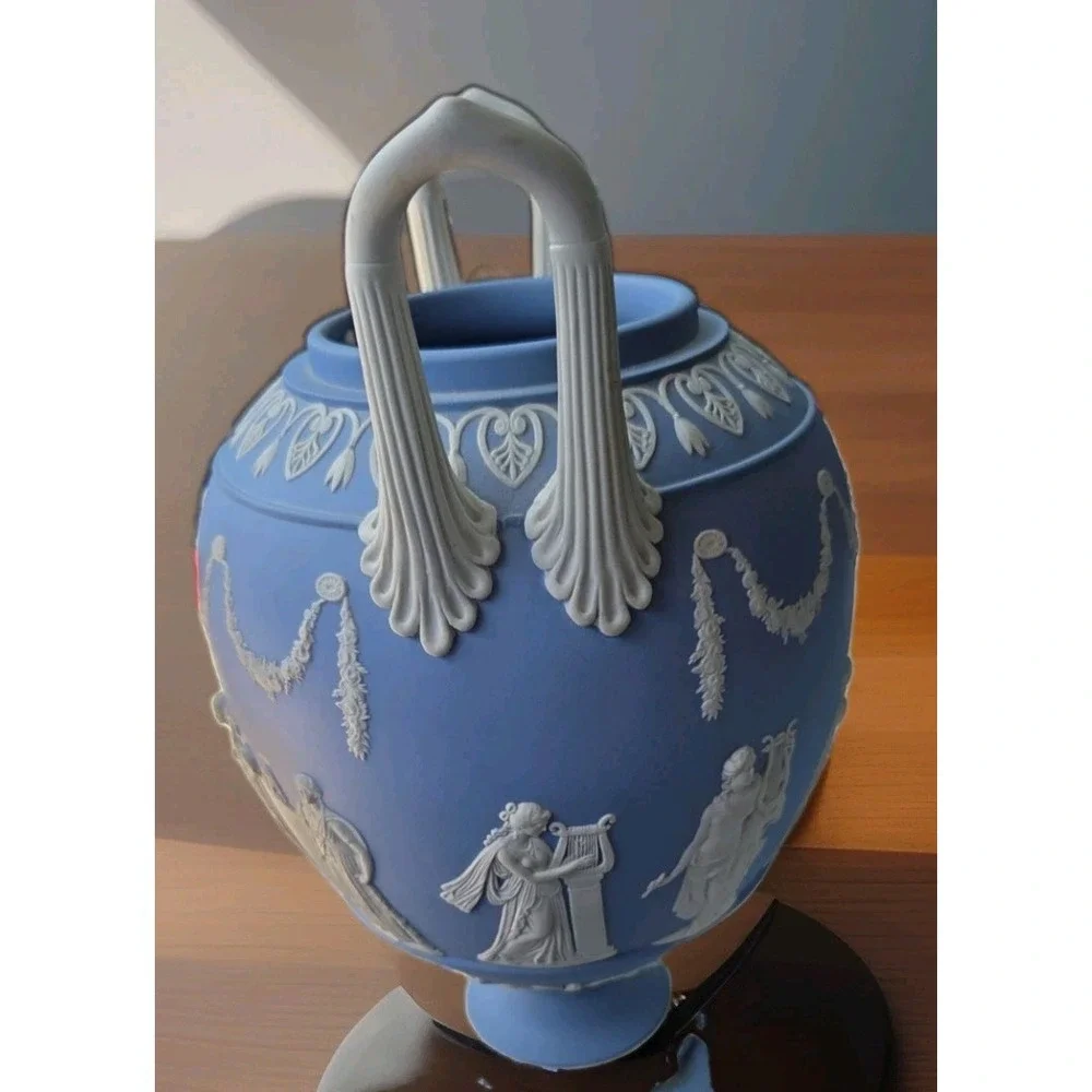 Vintage Wedgwood Blue Jasperware Wing Handled URN/Trophy Vase